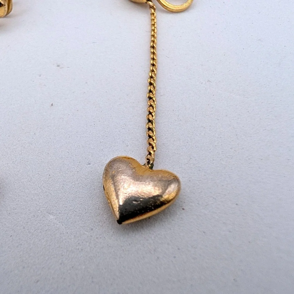 Vintage Trifari Gold Tone Double Heart Dangle Drop Clip On Earrings 3806